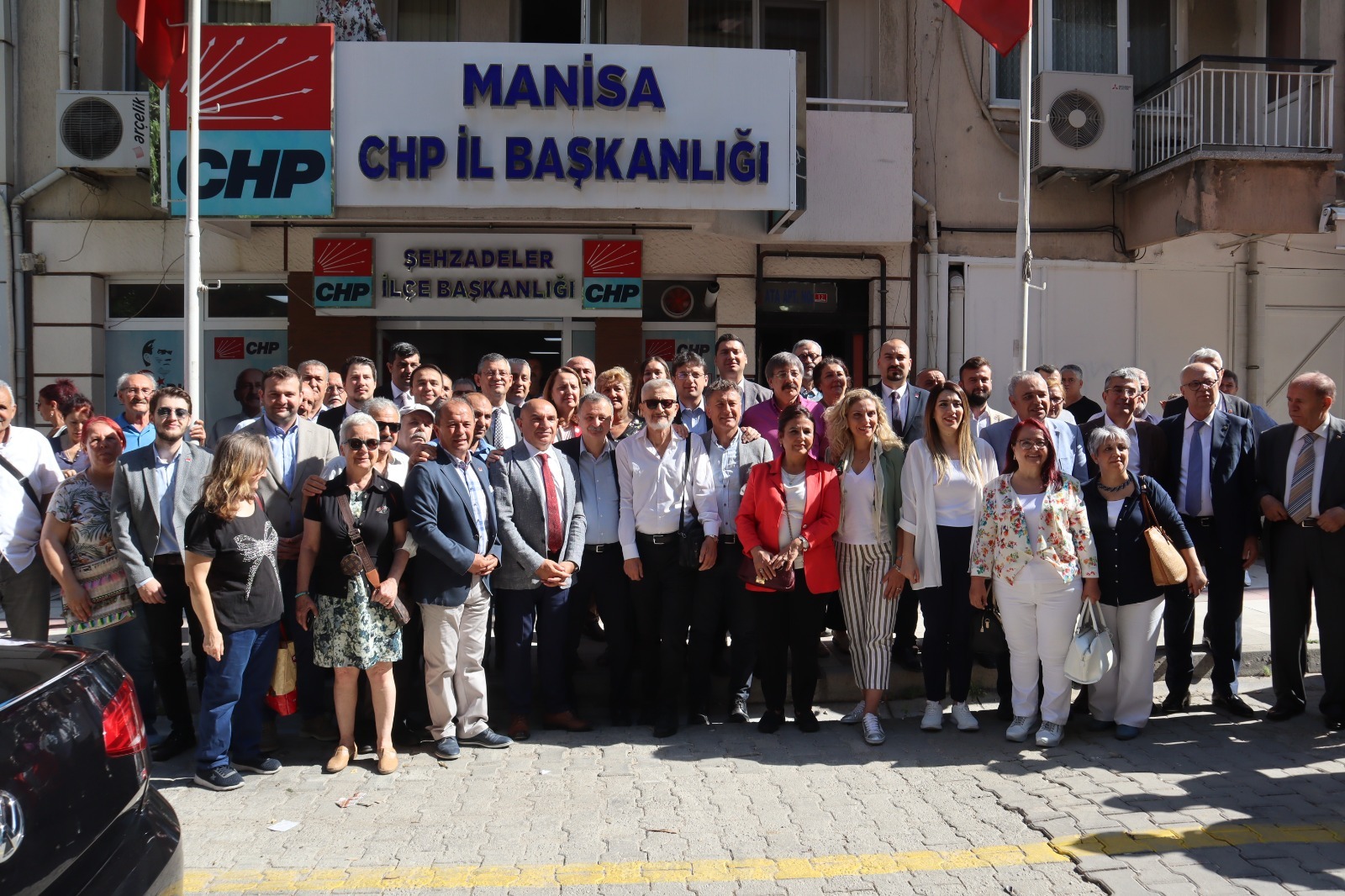 CHP’den 20 parti meclis üyesi Manisa’da