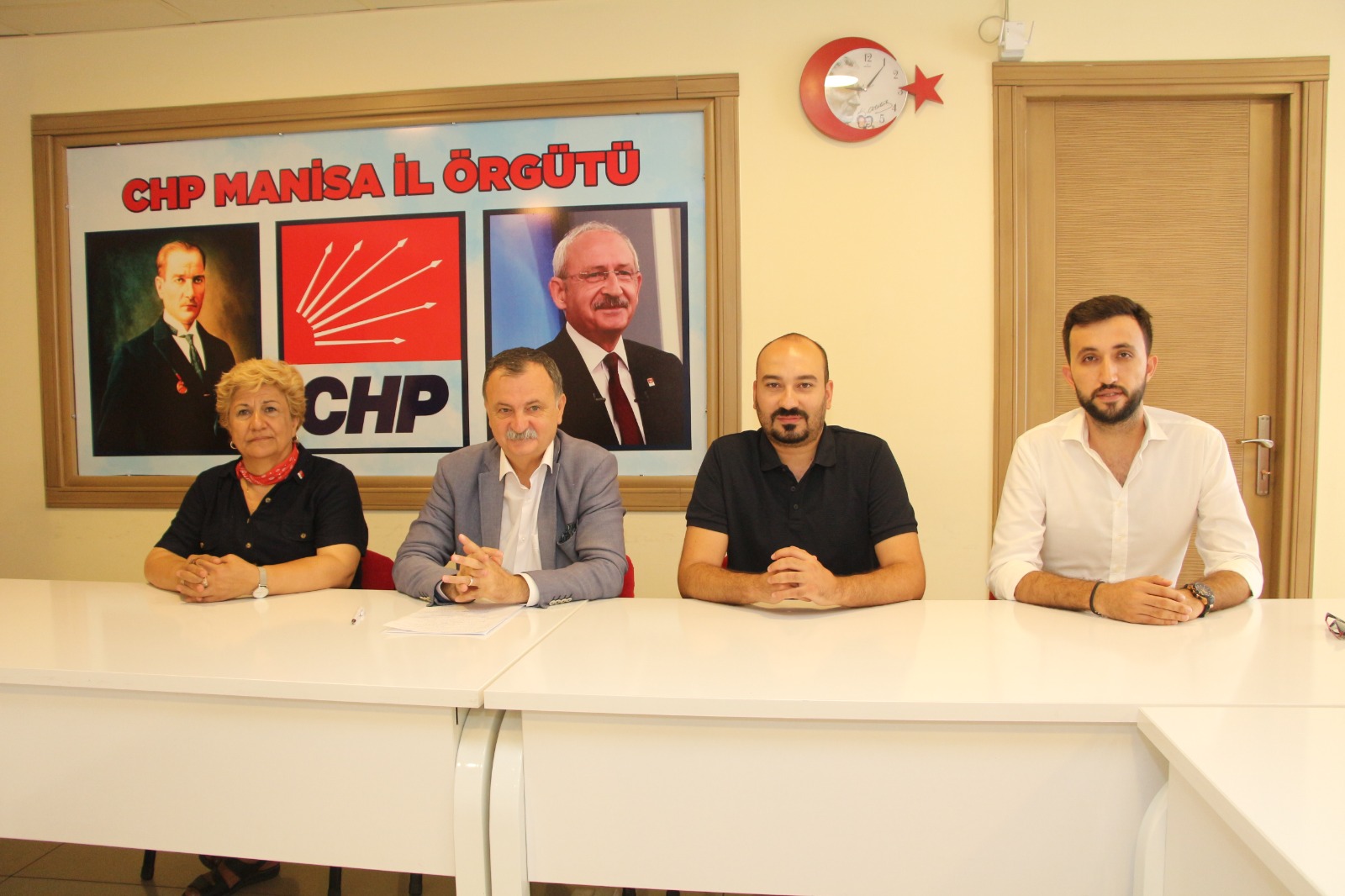 CHP Manisa İl Başkanı Semih Balaban; “Sümeyye Erdoğan Manisa’da Ne Toplantısı Yaptı?