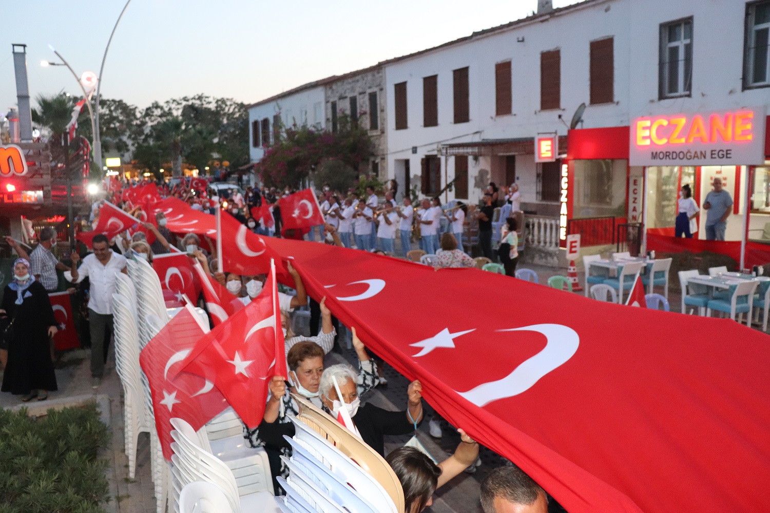 KARABURUN VE MORDOĞAN  100’ÜNCÜ YIL COŞKUSUNA HAZIR