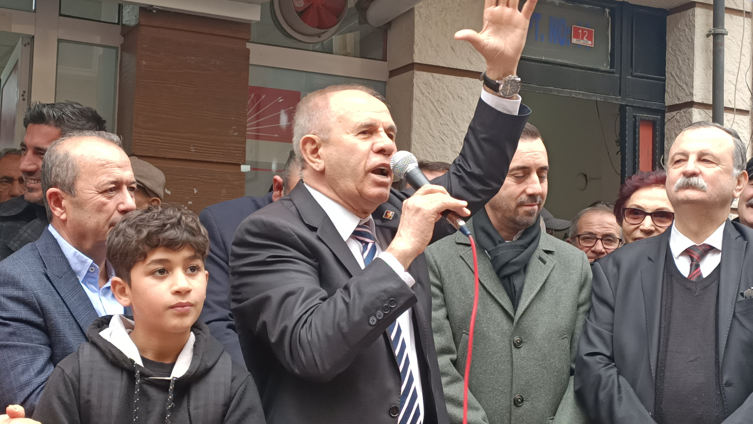 EMEKLİ ALBAY KAMBER OĞUR CHP’DEN MİLLETVEKİLİ ADAY ADAYI