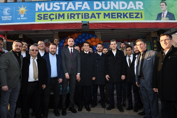 DÜNDAR BAŞKANA DESTEK GİDEREK ARTIYOR