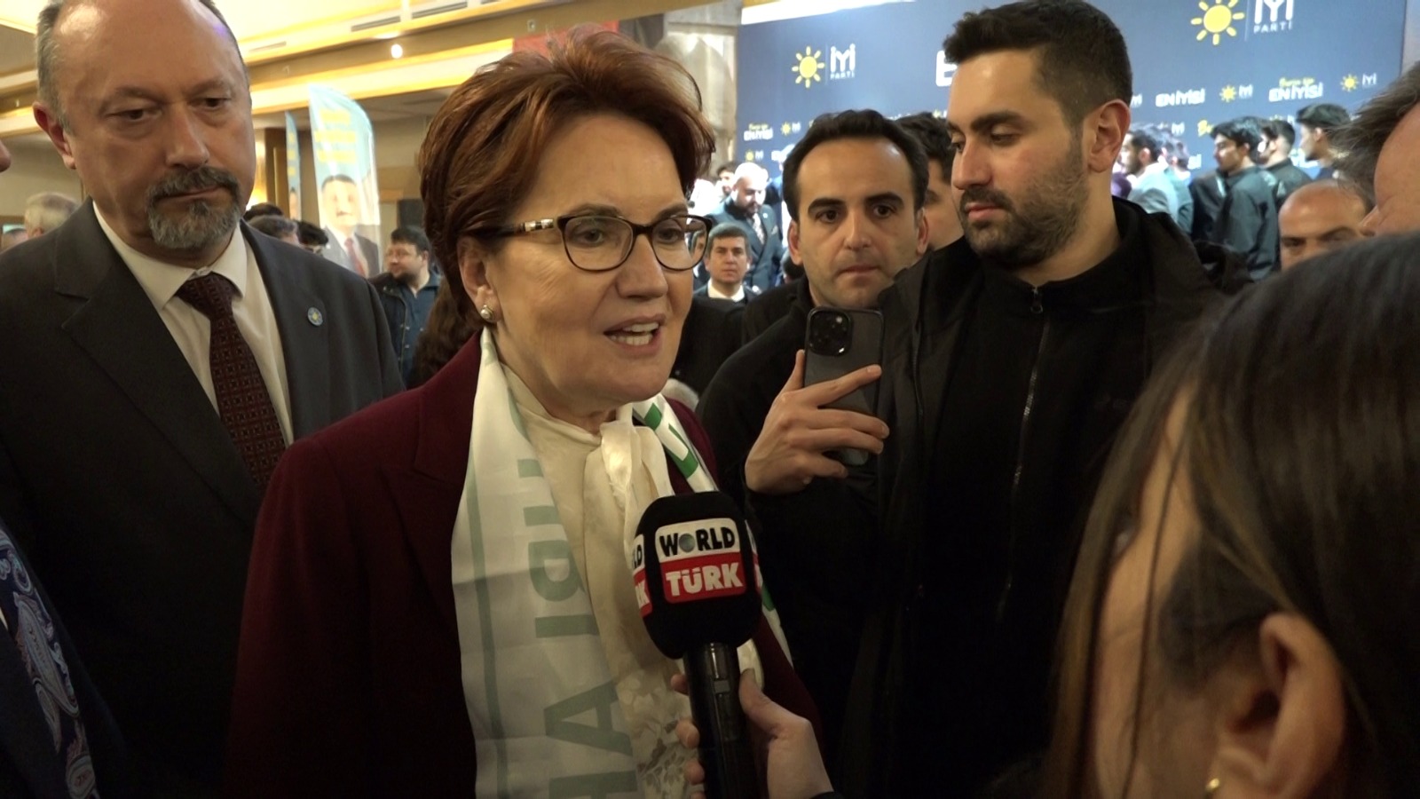 AKŞENER BURSA’DA WORLDTURK MİKROFONLARINA KONUŞTU