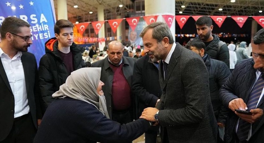 IŞIK İFTAR YEMEĞİNDE VATANDAŞLA BULUŞTU